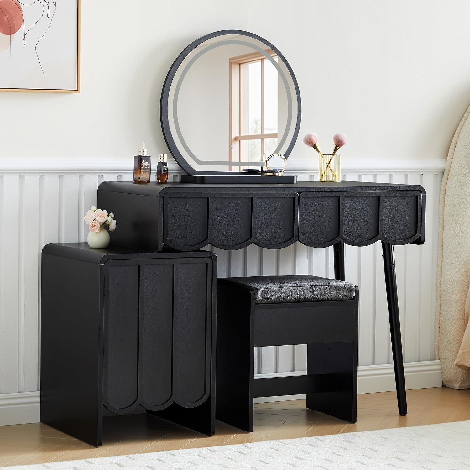 Dressing Table Vanity With Lighted Mirror - Туалетный столик с зеркалом и подсветкой,